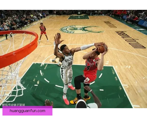 字母哥谈球队管理：边缘球员积极心态助力核心发挥